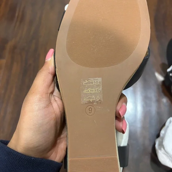 Madewell The Joan Sandal - Picture 7 of 9